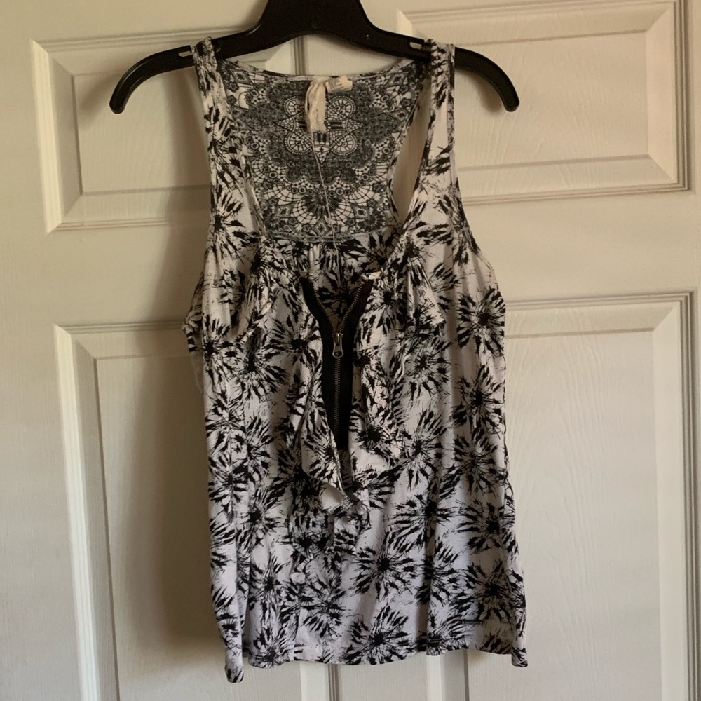 3/$25 Element tank top